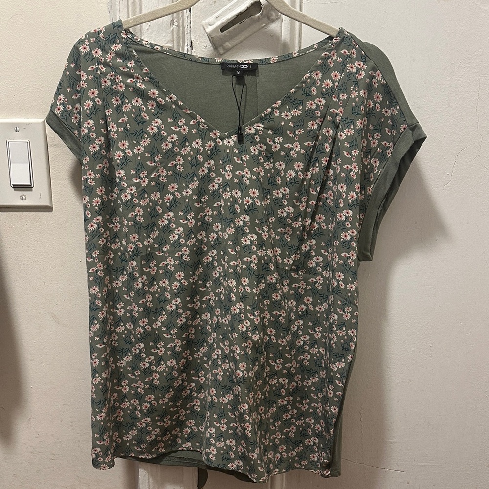 Papermoon Ellie Mixed Material Button Back Top Medium - Picture 10 of 10